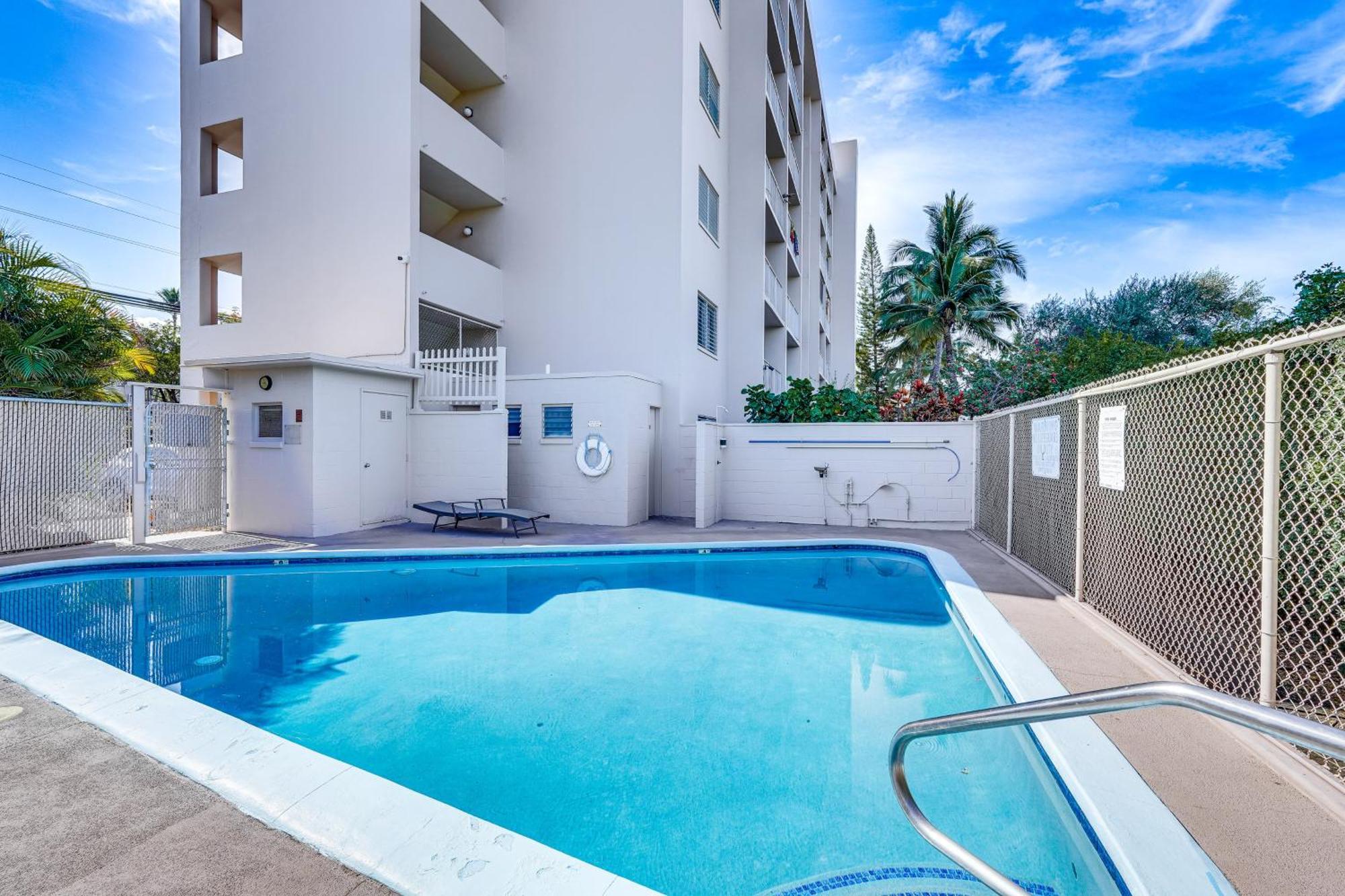 Kailua-Kona Condo With Balcony Walk To The Beach! Экстерьер фото